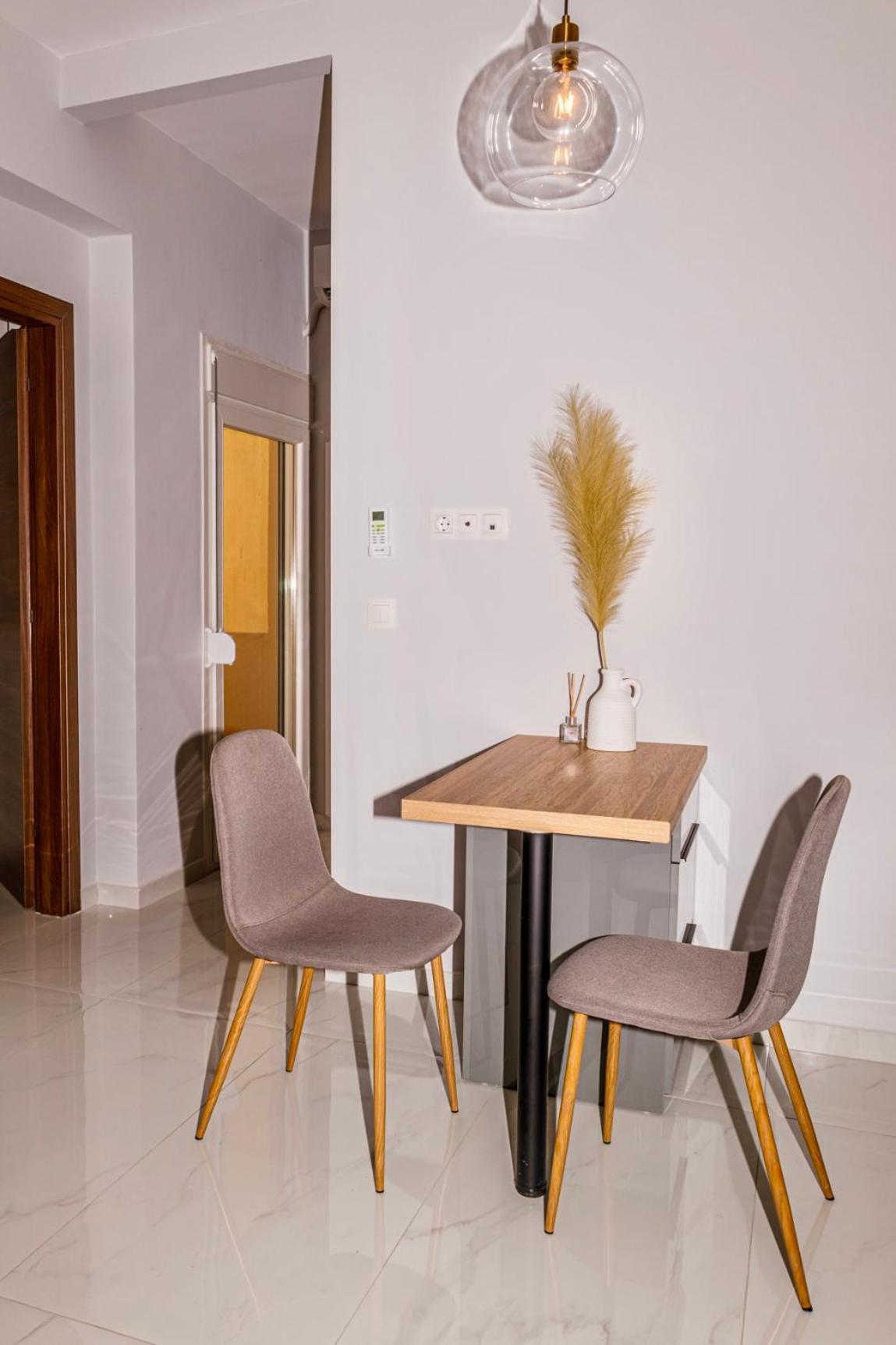 Cozy Studio In The City Center Салоники Экстерьер фото